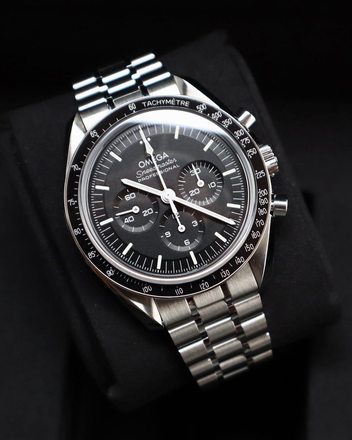 Omega Speedmaster Moonwatch Professional